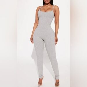 New with tag Snatched jumpsuit  Size L